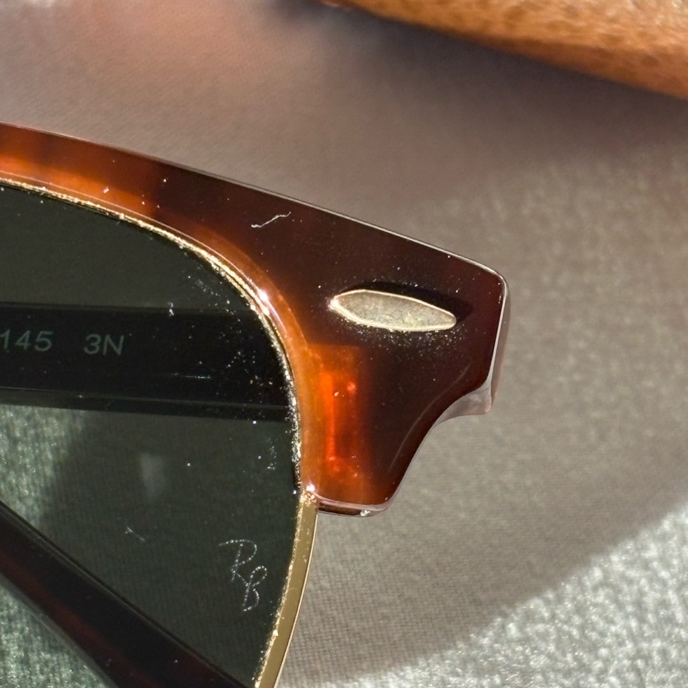 Ray Bans - Picture 3 of 5